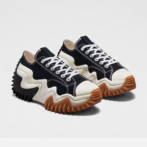 Converse Run Star Motion Platform Low sneakers in Black/White/Gum 5 men/6.5 wo’s